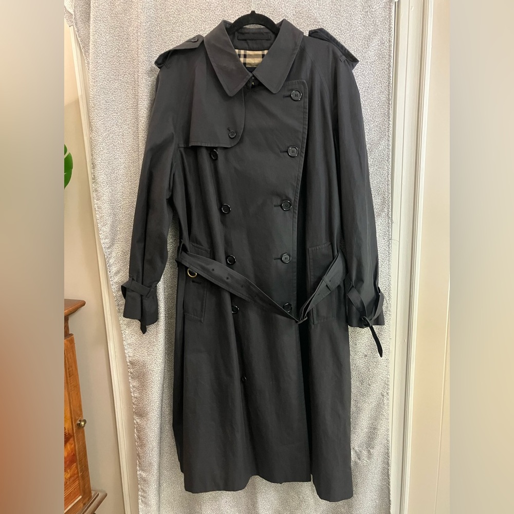 Burberry Trench  coat size 52 regular